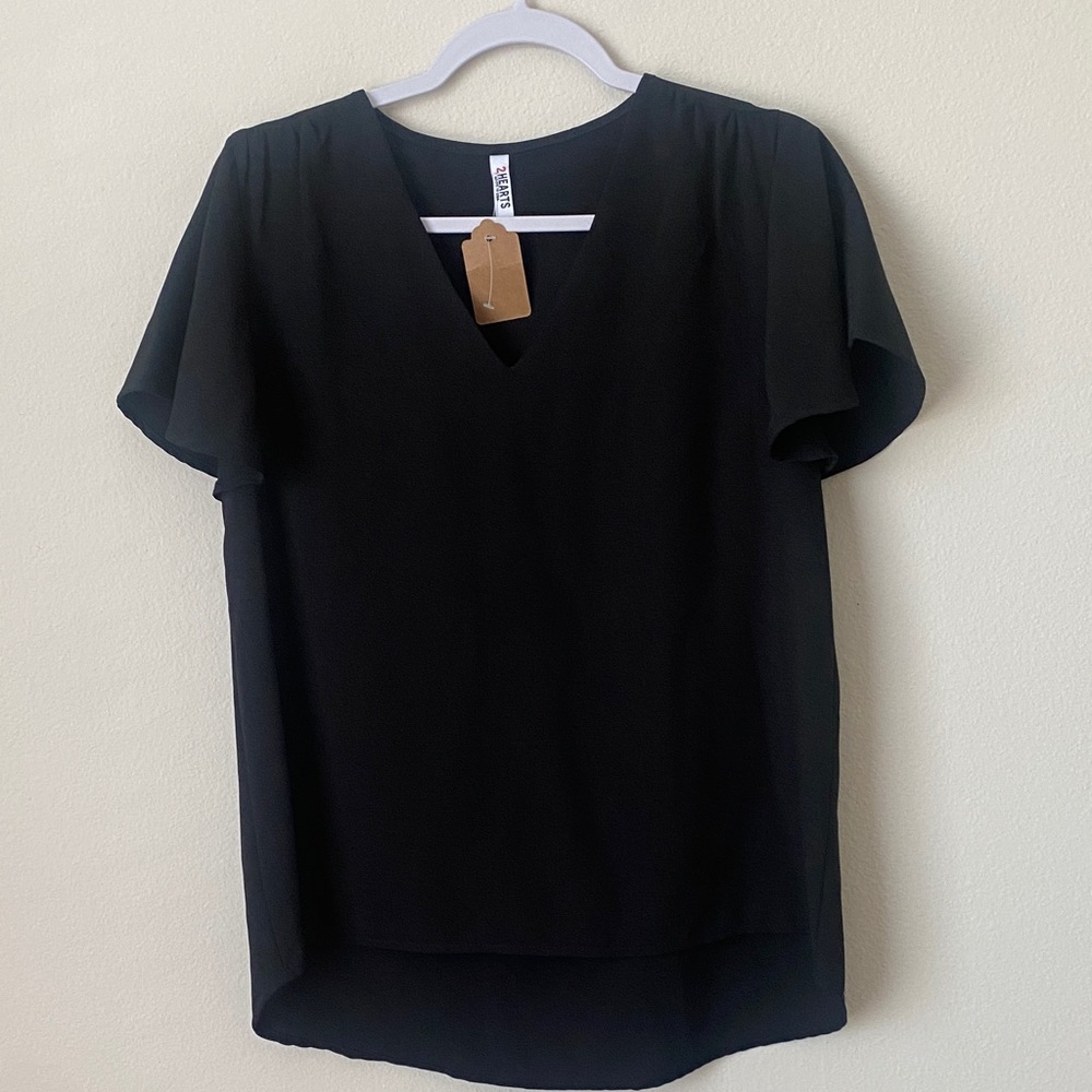 Chic Black V-Neck Blouse